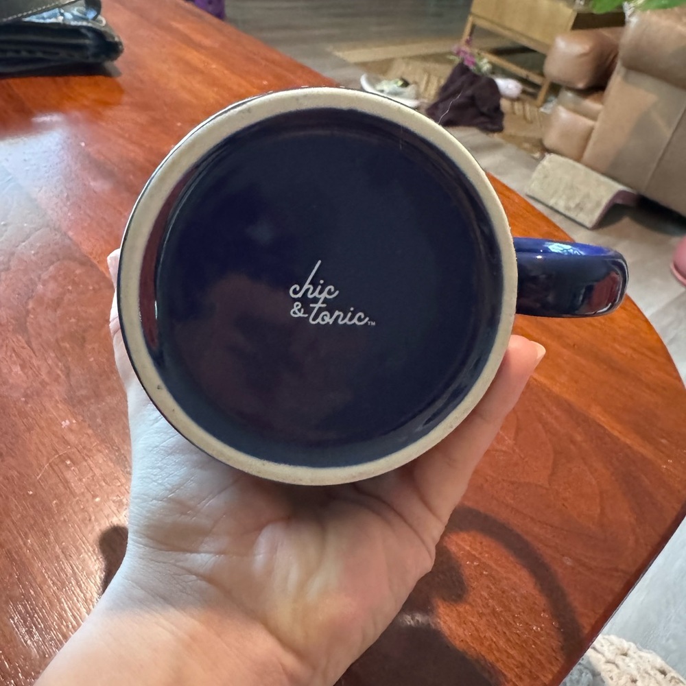 Snowflake Pattern Blue Mug - Picture 3 of 3